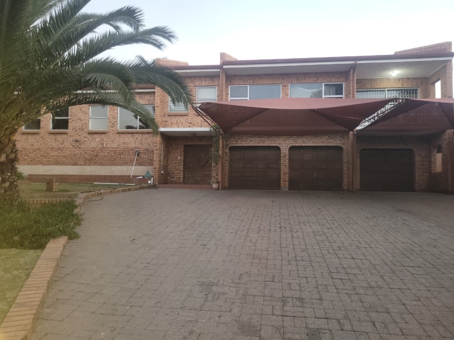 To Let 5 Bedroom Property for Rent in Die Heuwel Mpumalanga