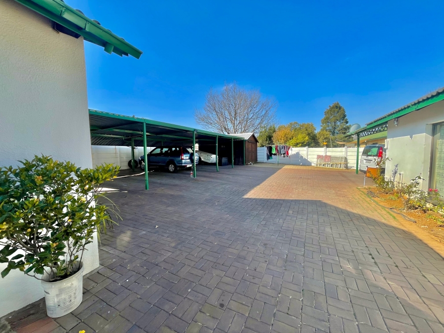 3 Bedroom Property for Sale in Secunda Mpumalanga