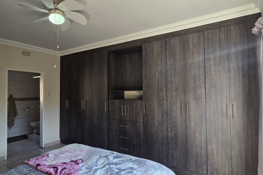 4 Bedroom Property for Sale in Gholfsig Mpumalanga