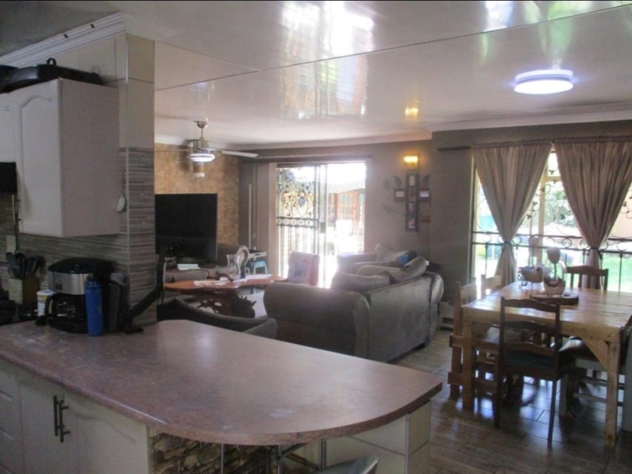 4 Bedroom Property for Sale in Suidheuwel Mpumalanga