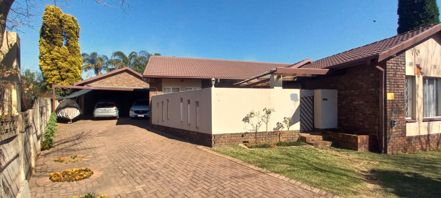 4 Bedroom Property for Sale in Aerorand South Mpumalanga