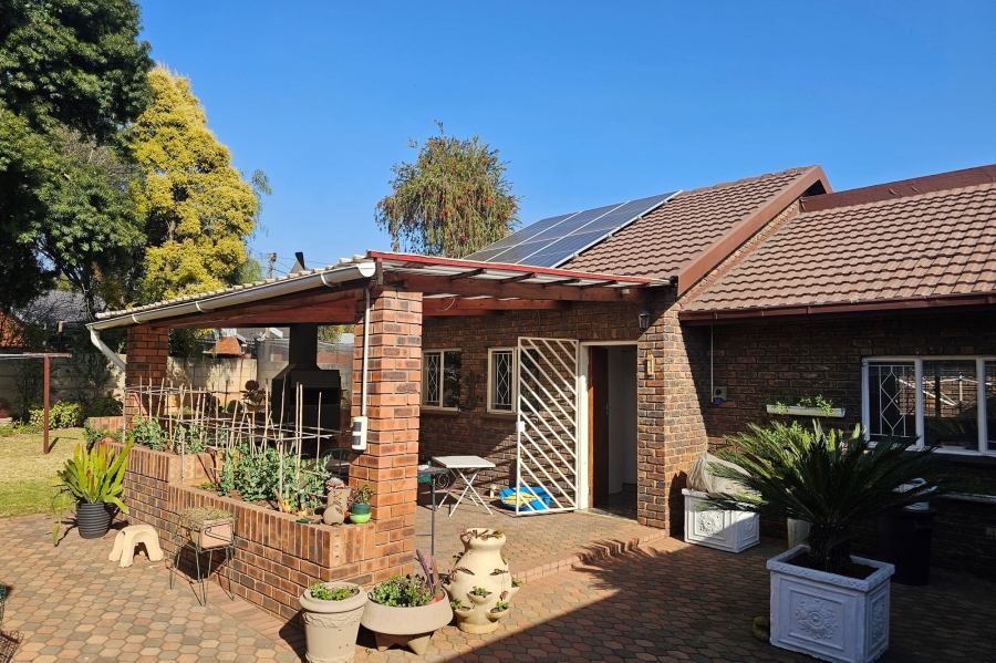 4 Bedroom Property for Sale in Aerorand Mpumalanga