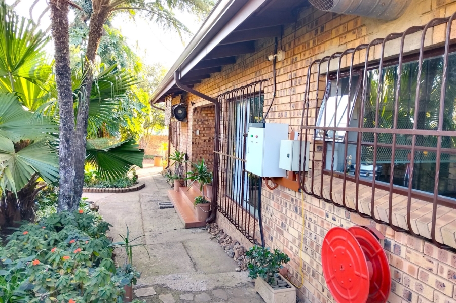 9 Bedroom Property for Sale in Graskop Mpumalanga
