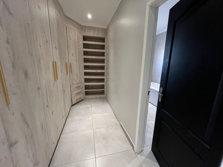 To Let 5 Bedroom Property for Rent in Reyno Ridge Mpumalanga