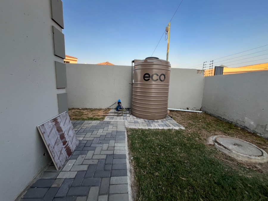 To Let 5 Bedroom Property for Rent in Reyno Ridge Mpumalanga