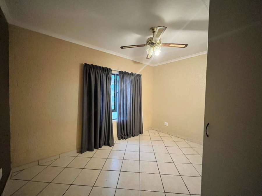 2 Bedroom Property for Sale in Stonehenge Ext 8 Mpumalanga