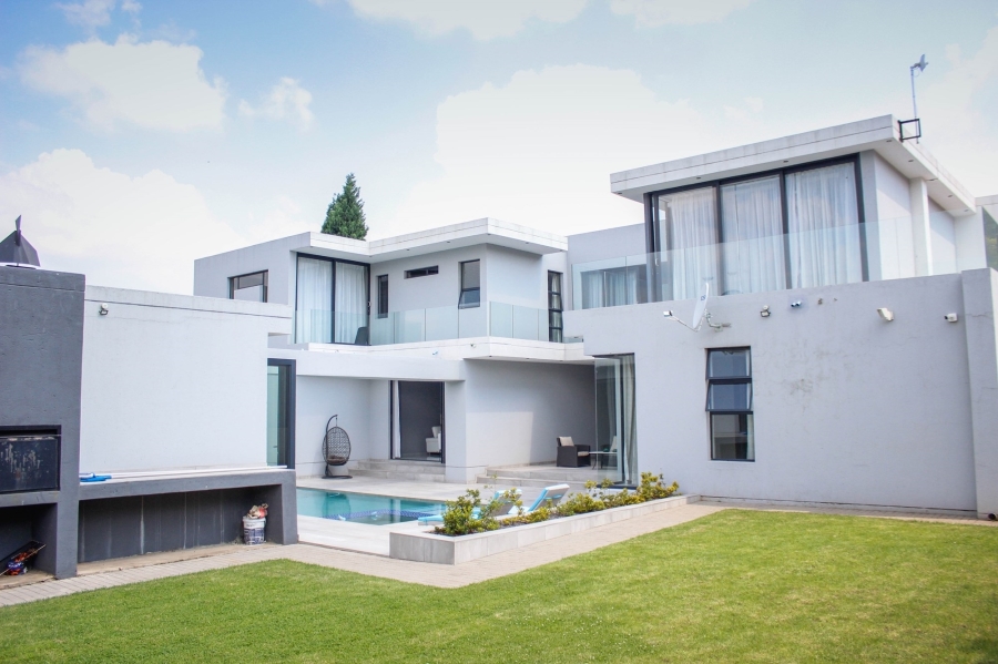 7 Bedroom Property for Sale in Gholfsig Mpumalanga