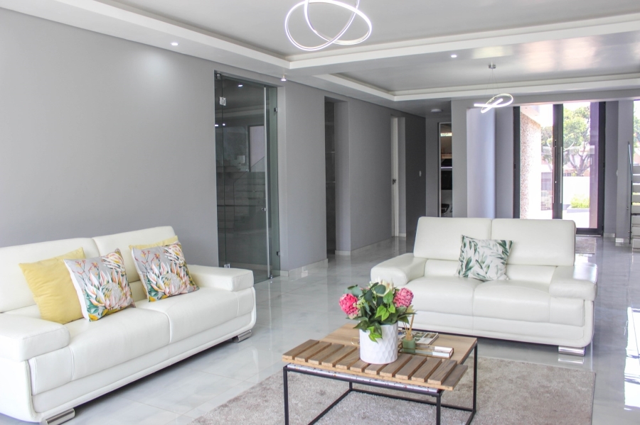 7 Bedroom Property for Sale in Gholfsig Mpumalanga