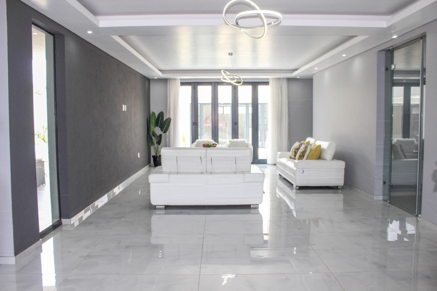 7 Bedroom Property for Sale in Gholfsig Mpumalanga