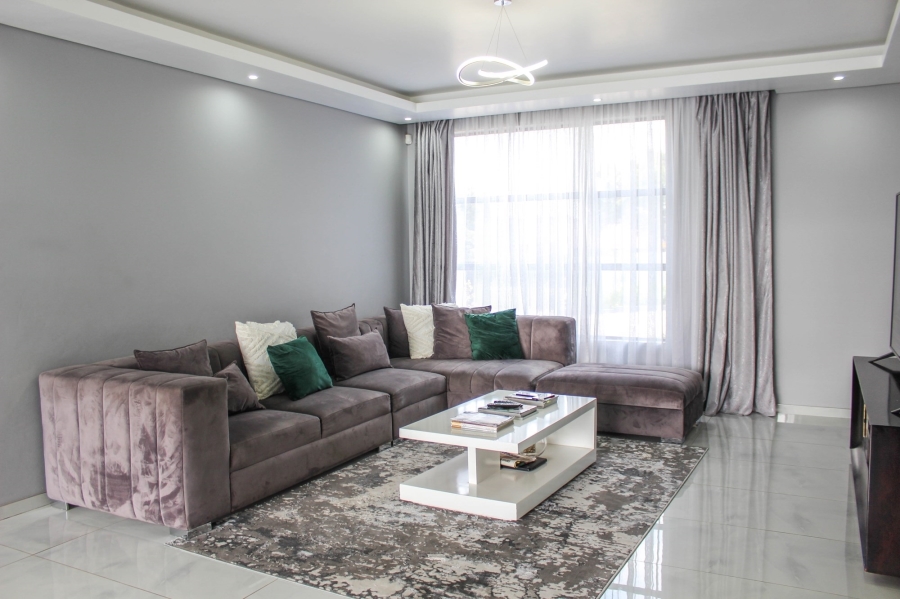 7 Bedroom Property for Sale in Gholfsig Mpumalanga