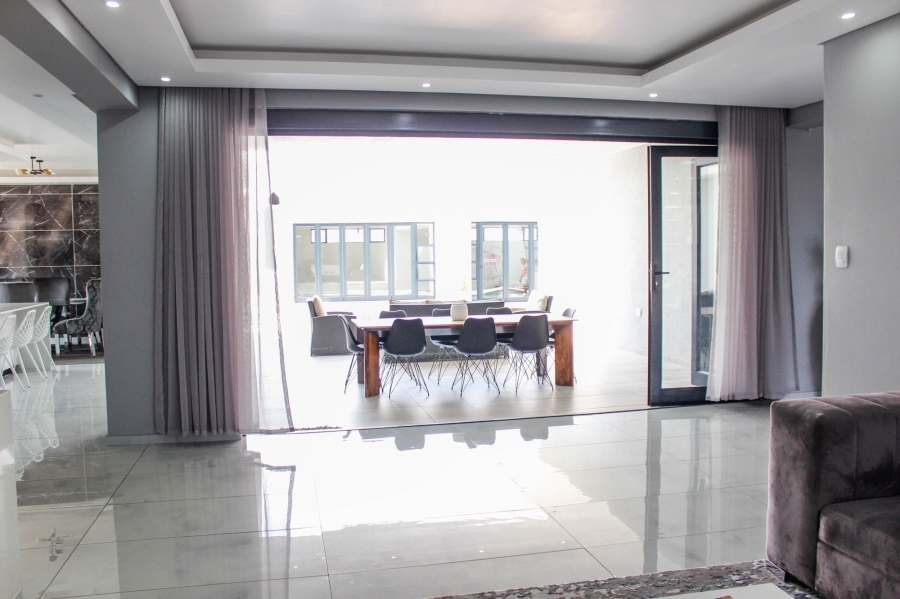 7 Bedroom Property for Sale in Gholfsig Mpumalanga