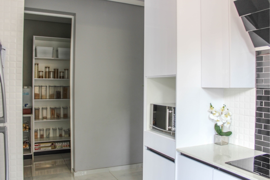 7 Bedroom Property for Sale in Gholfsig Mpumalanga