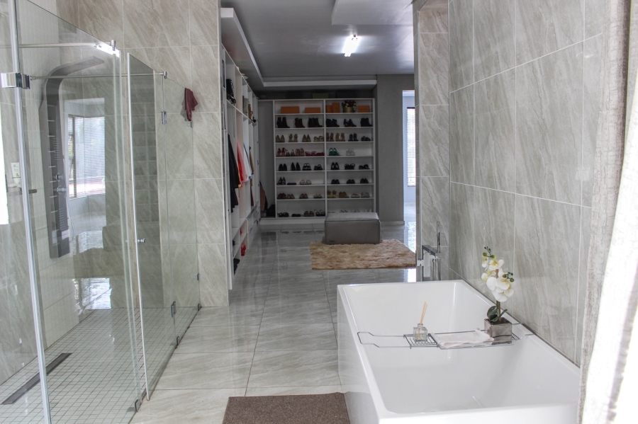 7 Bedroom Property for Sale in Gholfsig Mpumalanga