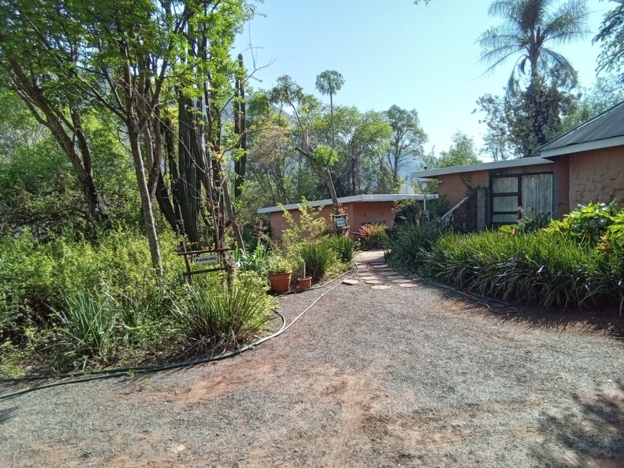 7 Bedroom Property for Sale in Waterval Boven Mpumalanga