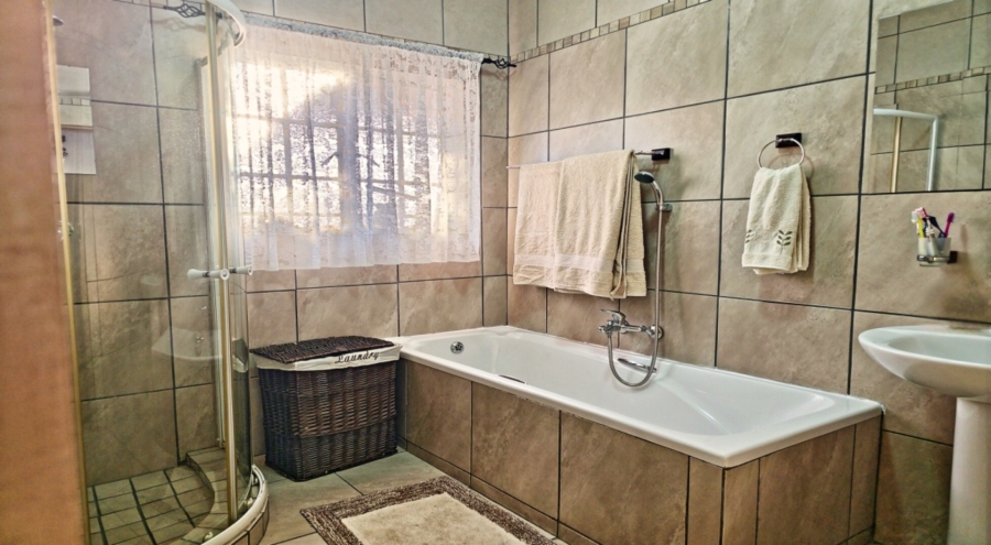 2 Bedroom Property for Sale in Marloth Park Mpumalanga