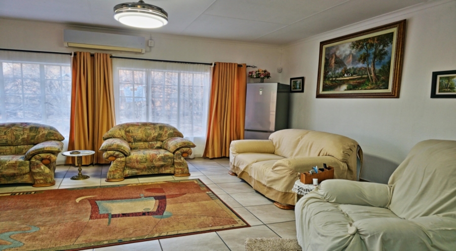 2 Bedroom Property for Sale in Marloth Park Mpumalanga