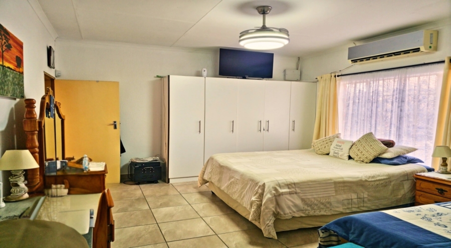 2 Bedroom Property for Sale in Marloth Park Mpumalanga