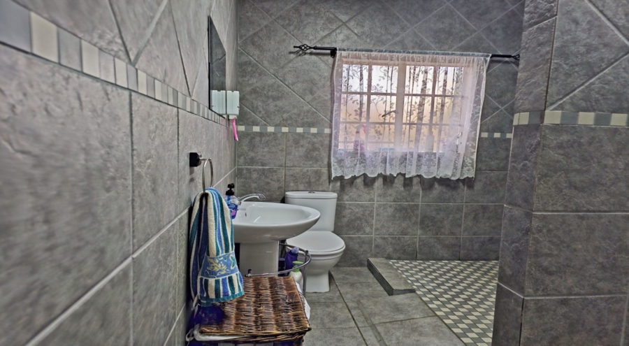 2 Bedroom Property for Sale in Marloth Park Mpumalanga