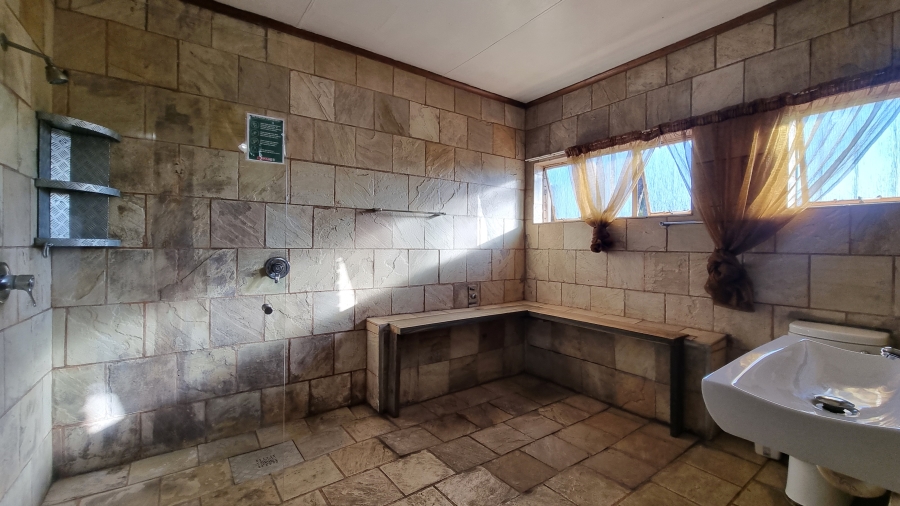9 Bedroom Property for Sale in Graskop Mpumalanga