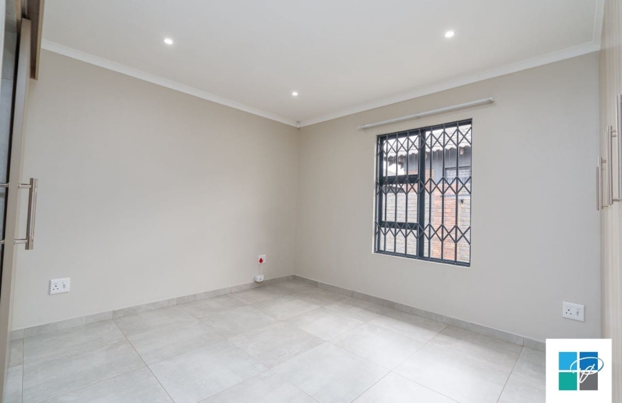 2 Bedroom Property for Sale in Suidheuwel Mpumalanga