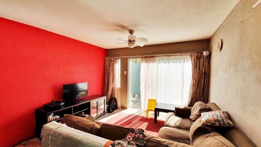 To Let 2 Bedroom Property for Rent in West Acres Mpumalanga