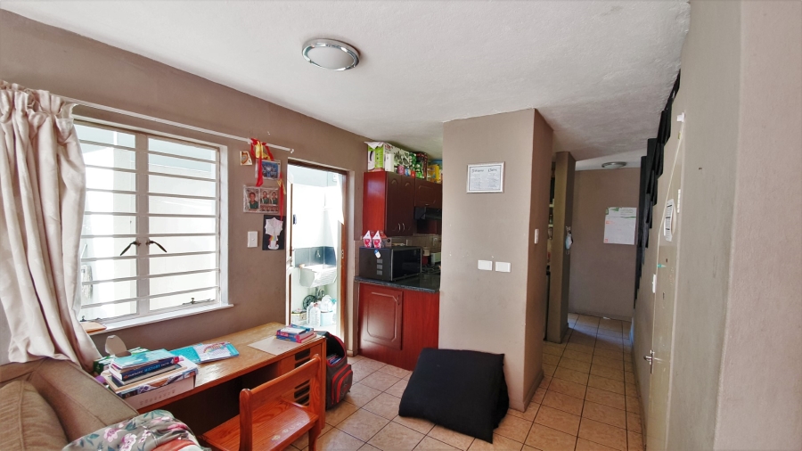 To Let 2 Bedroom Property for Rent in West Acres Mpumalanga