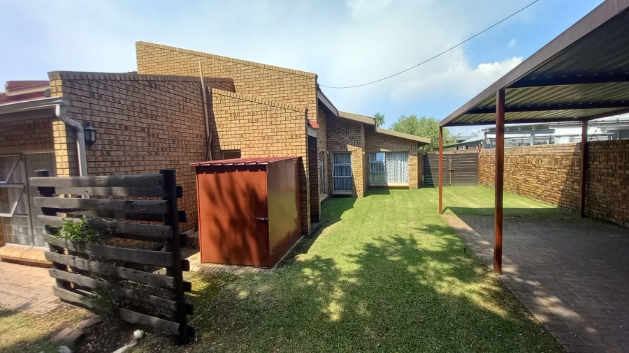 4 Bedroom Property for Sale in Secunda Mpumalanga
