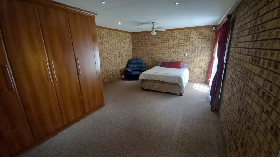 4 Bedroom Property for Sale in Secunda Mpumalanga