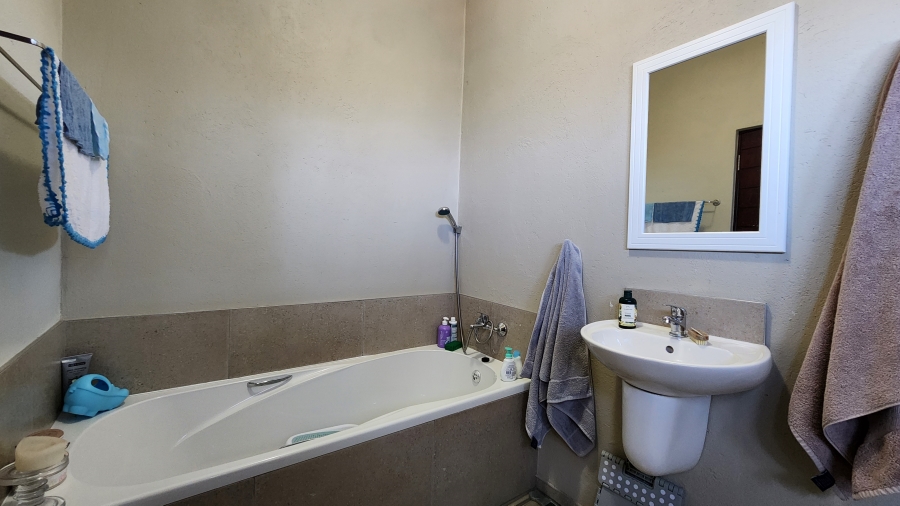 3 Bedroom Property for Sale in Sonheuwel Ext 1 Mpumalanga