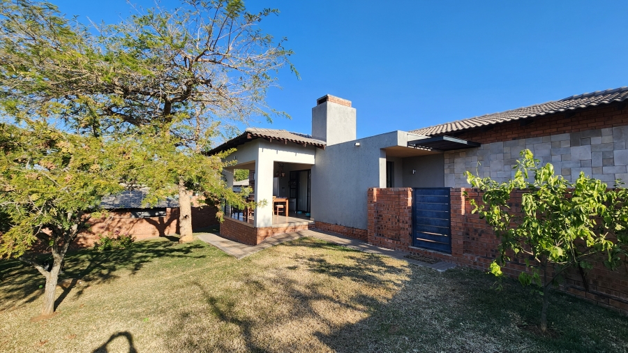 3 Bedroom Property for Sale in Sonheuwel Ext 1 Mpumalanga