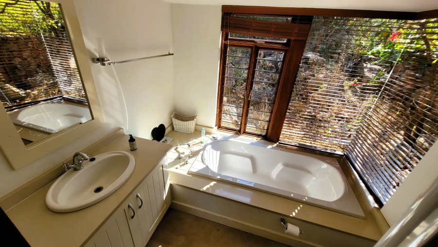 5 Bedroom Property for Sale in Nelspruit Rural Mpumalanga
