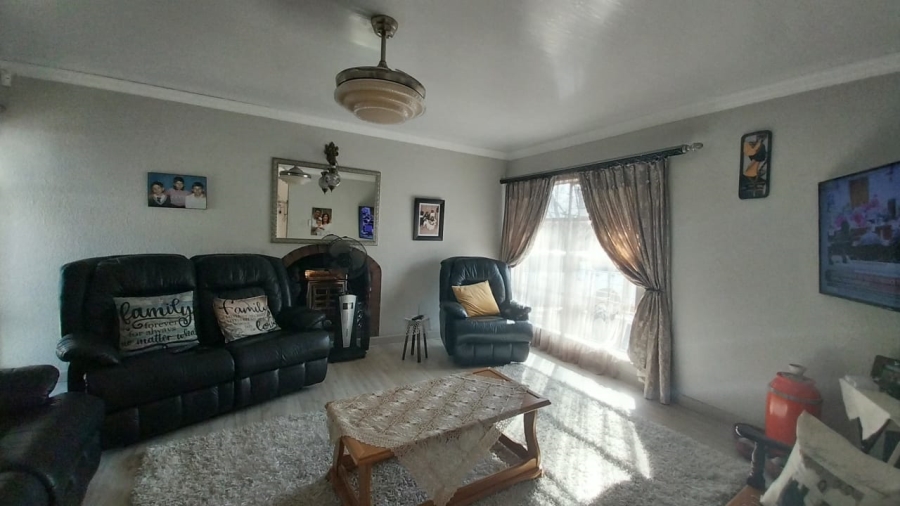 4 Bedroom Property for Sale in Sunset Park Mpumalanga