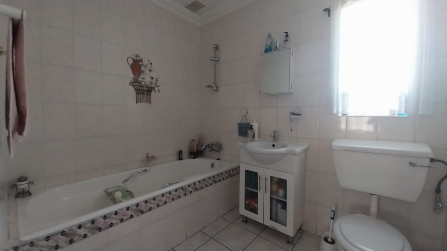 4 Bedroom Property for Sale in Sunset Park Mpumalanga