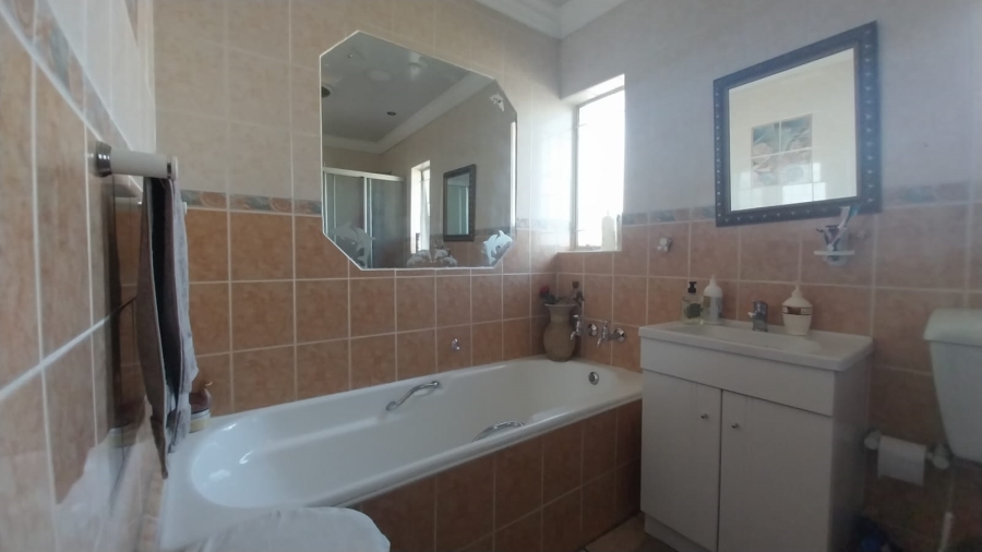 4 Bedroom Property for Sale in Sunset Park Mpumalanga