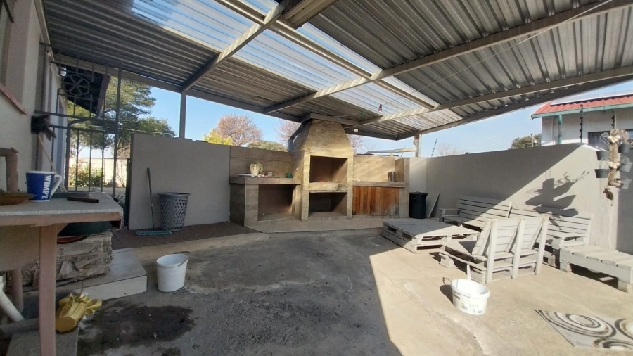 4 Bedroom Property for Sale in Sunset Park Mpumalanga