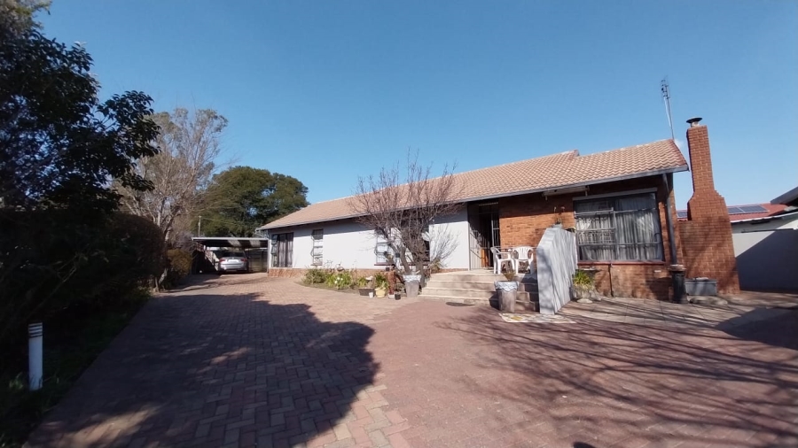 4 Bedroom Property for Sale in Sunset Park Mpumalanga