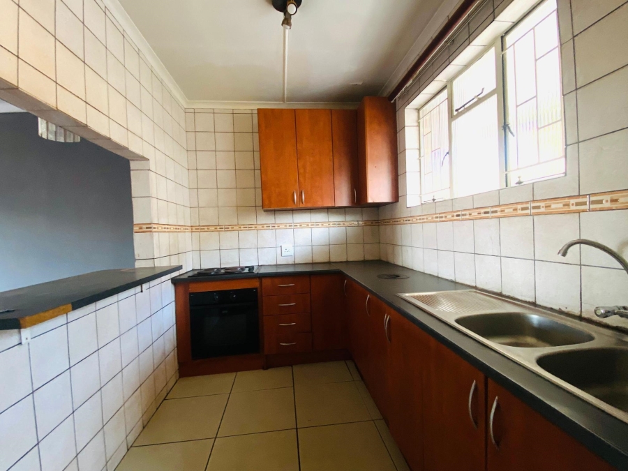To Let 2 Bedroom Property for Rent in White River Mpumalanga