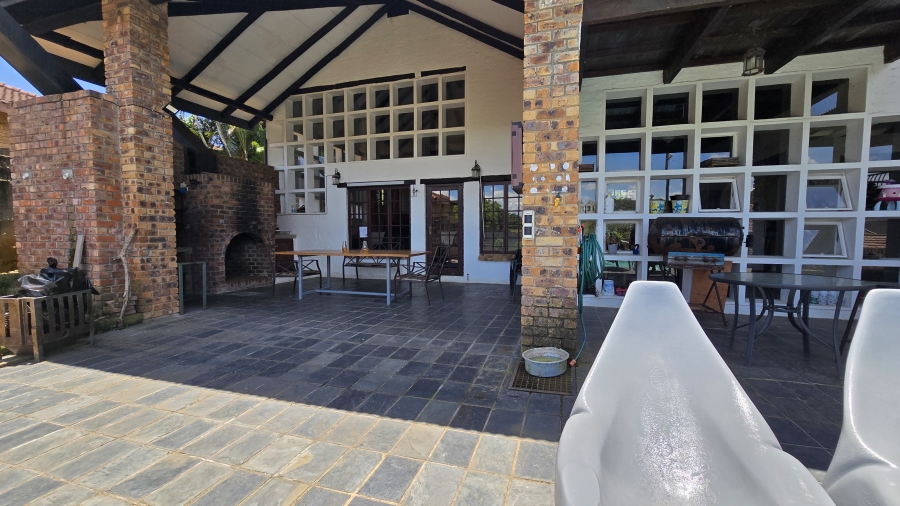 5 Bedroom Property for Sale in White River Ext 6 Mpumalanga