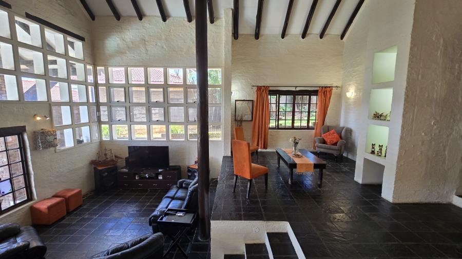 5 Bedroom Property for Sale in White River Ext 6 Mpumalanga