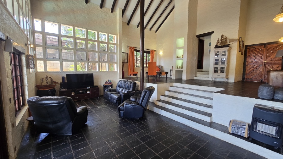 5 Bedroom Property for Sale in White River Ext 6 Mpumalanga