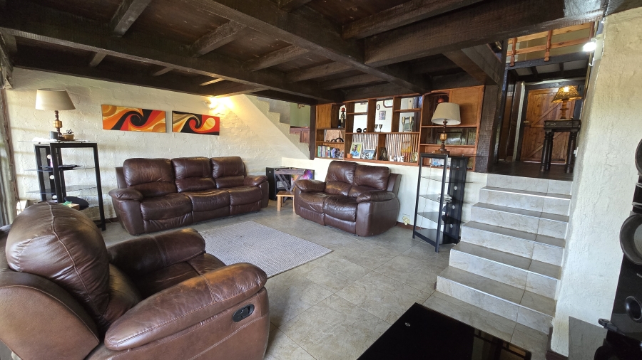 5 Bedroom Property for Sale in White River Ext 6 Mpumalanga