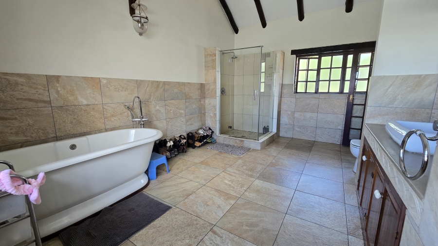 5 Bedroom Property for Sale in White River Ext 6 Mpumalanga