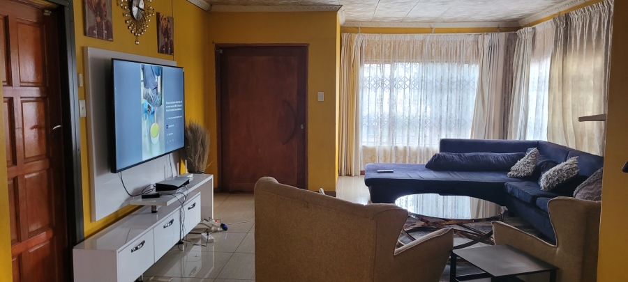 3 Bedroom Property for Sale in Mhluzi Mpumalanga