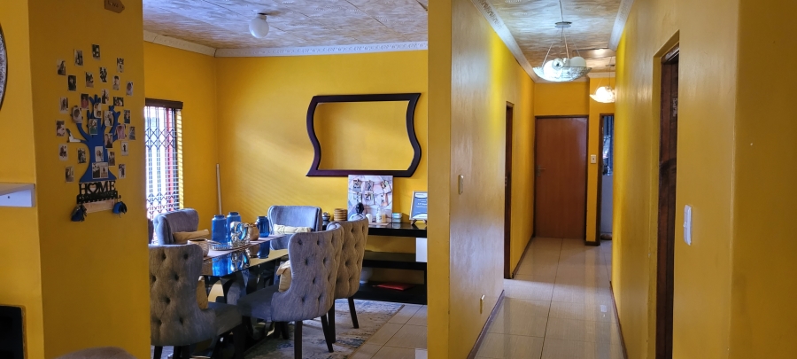 3 Bedroom Property for Sale in Mhluzi Mpumalanga