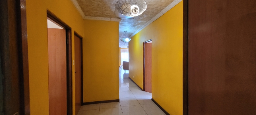 3 Bedroom Property for Sale in Mhluzi Mpumalanga