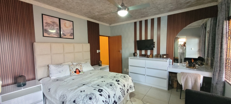 3 Bedroom Property for Sale in Mhluzi Mpumalanga