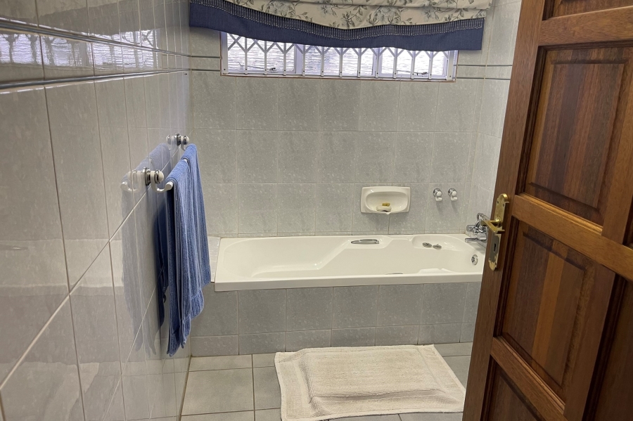 7 Bedroom Property for Sale in Kinross Mpumalanga