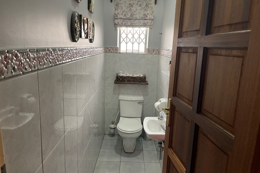7 Bedroom Property for Sale in Kinross Mpumalanga
