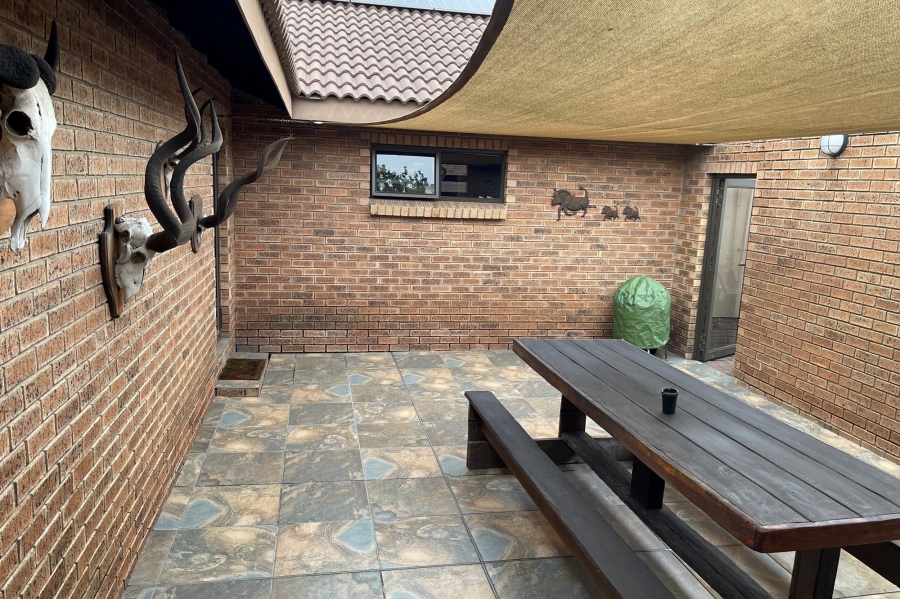 7 Bedroom Property for Sale in Kinross Mpumalanga