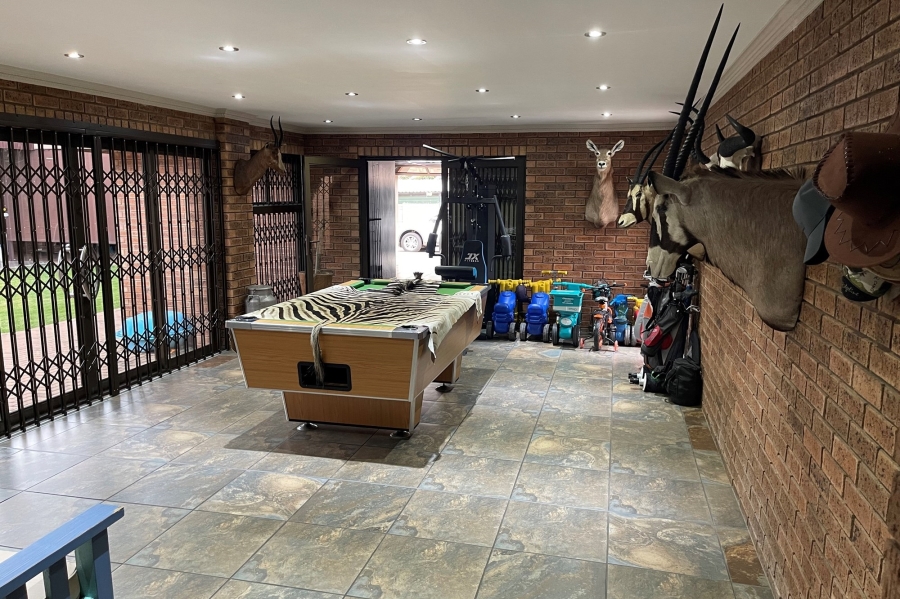 7 Bedroom Property for Sale in Kinross Mpumalanga